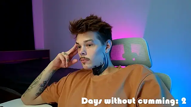 DENIS_HERE – Naživo XXX chat