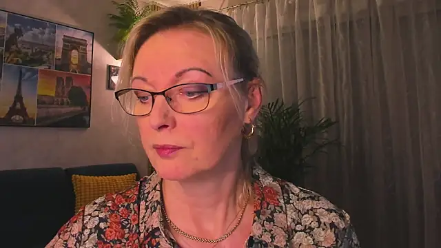 vanessa_chatのウェブカメラショー