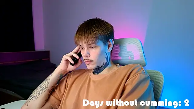 DENIS_HERE: απευθείας συνομιλία ΧΧΧ