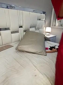 Eva_Johnss: онлайн-секс-чат