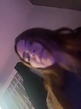 Онлайн чат XXX Eimyaniston_cute