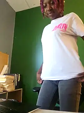 oliviaprettypussy: онлайн-секс-чат