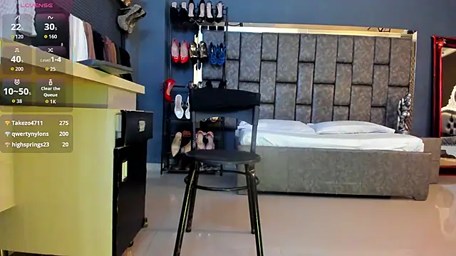 Matureyulyet's Live XXX Chat