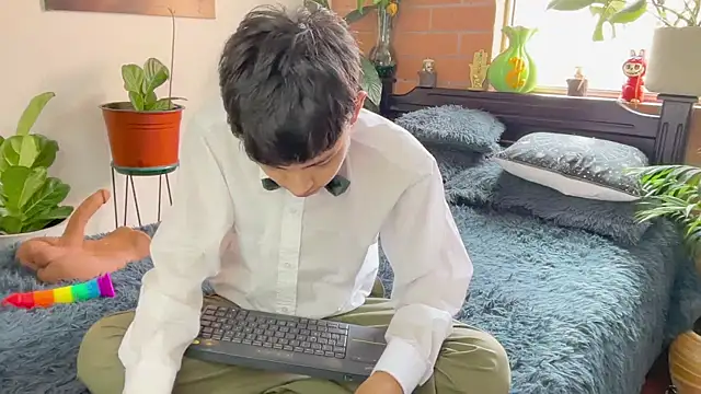 Andy_Belier23 élő XXX-chatje