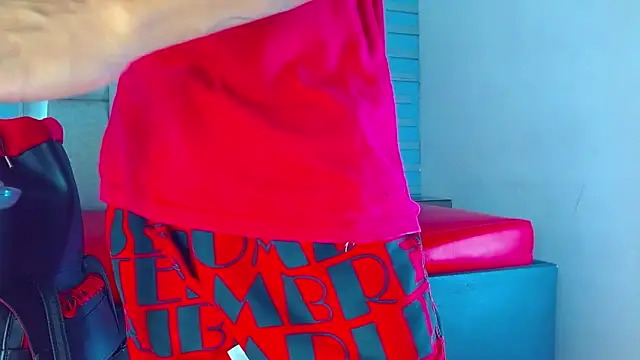 Hot_Latino_x 现场XXX聊天