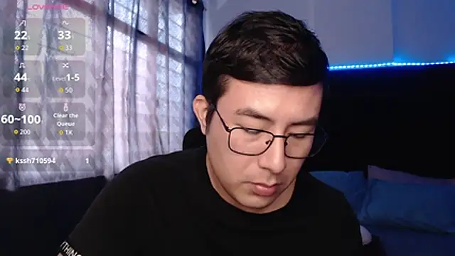 andrewmhilton_'s Live XXX Chat