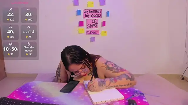 MiaYMolly Chat XXX live