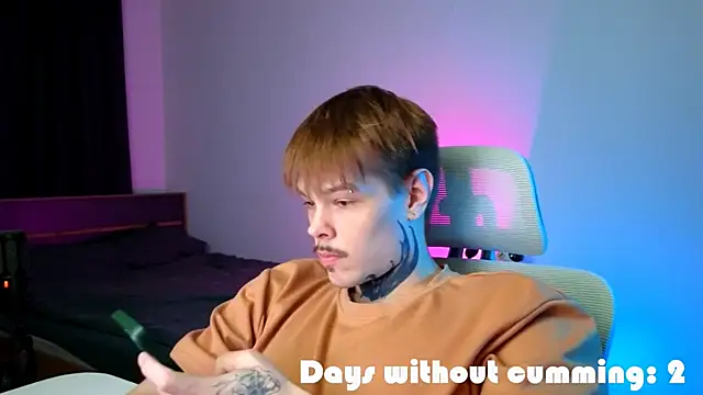 DENIS_HERE Live XXX-Chat