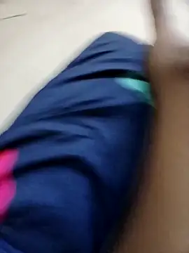 Tamilkunjuu Chat XXX in diretta