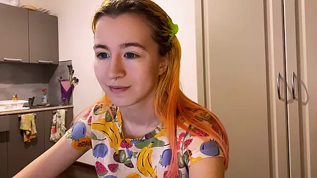 EmilyHein Adlı Modelin Canlı XXX Sohbeti