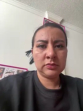 دردشة Abril_Luv الجنسية المباشرة