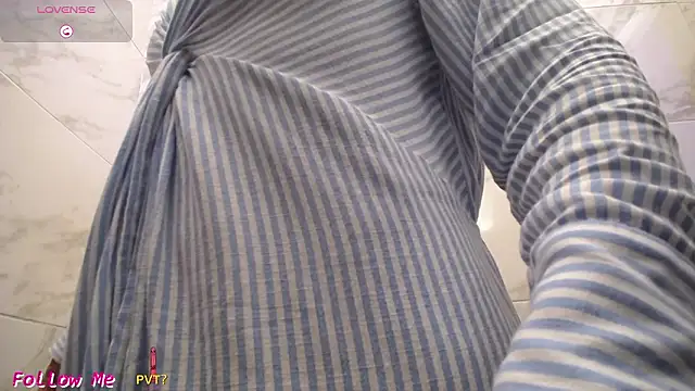 XXX chat uživo modela kyra_jeet