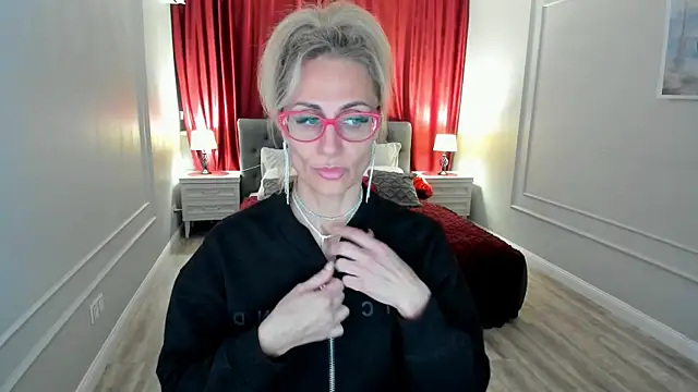 XXX chat uživo modela MuseOfStage