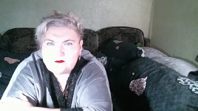 Lana555 – Naživo XXX chat