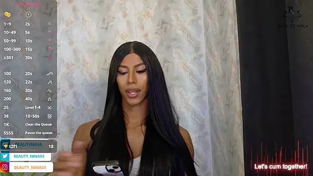 beauty_nina Show in webcam