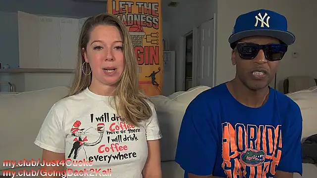 boomboomr00m's Live XXX Chat