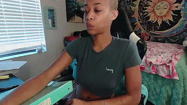 tsunamitori – webcam-show