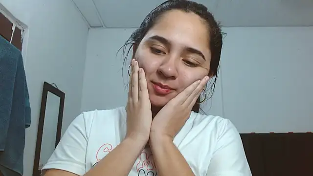 Thalian's Live XXX Chat