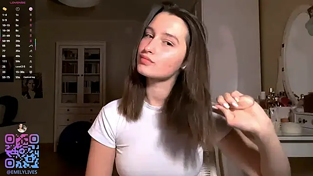 DarlineBrusteraのライブXXXチャット