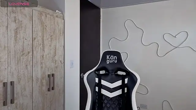 Victoryyy_'s Live XXX Chat