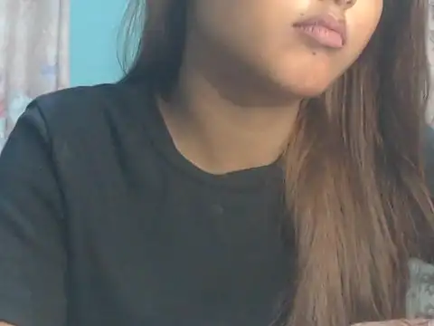 NancyRuvi 即時 XXX 聊天