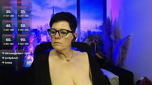 ninarandmann 라이브 XXX 채팅