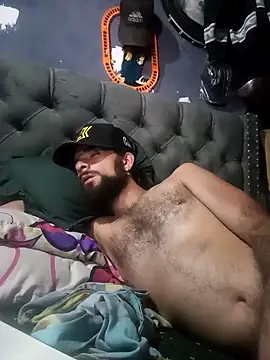 hairy_mannn Adlı Modelin Canlı XXX Sohbeti