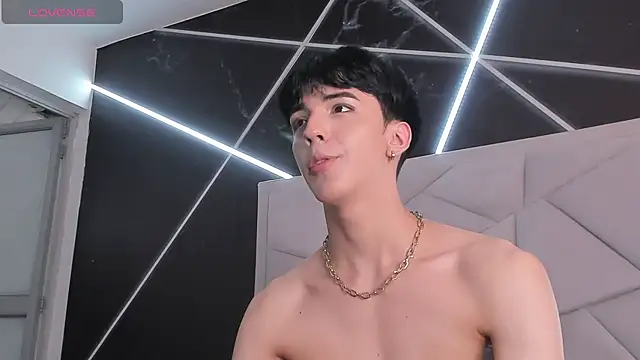 Chat +18 de AerumChae ao vivo