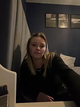 Sky25x's Webcam Show