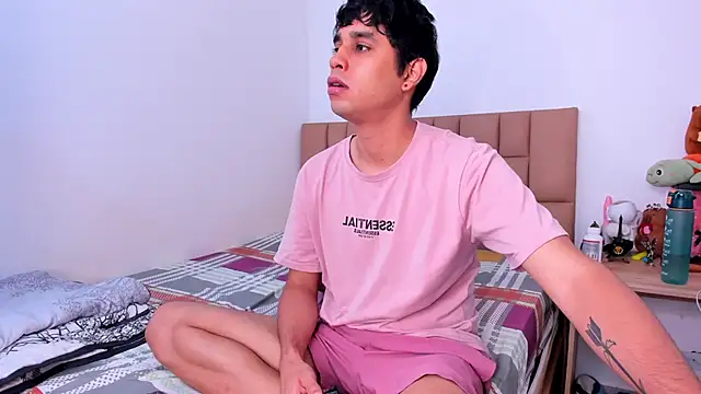 Show modela ghatto_cmilkpunch na web-kameri