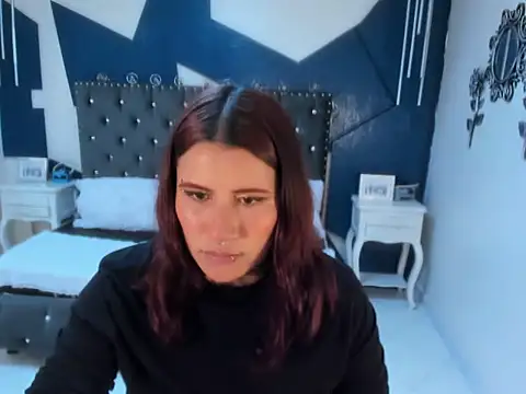 Онлайн чат XXX sara_gray__