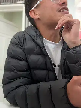 TavoHot_のライブXXXチャット