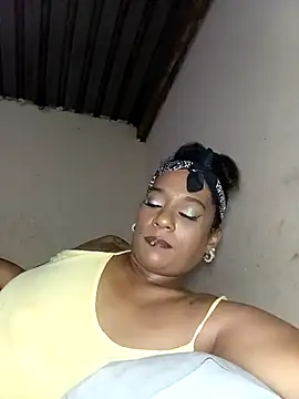 MiZzCreatorのライブXXXチャット