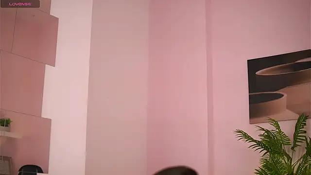 دردشة PeachyyFantasy الجنسية المباشرة