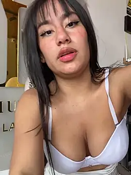 XXX chat uživo modela cristaal_pink