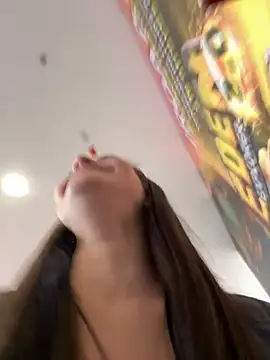 دردشة Alyshanon18 الجنسية المباشرة