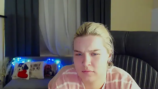 Hot_Blonda Obrolan Langsung XXX