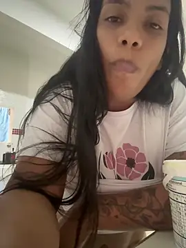 Chat +18 de ArielleMillerr- ao vivo