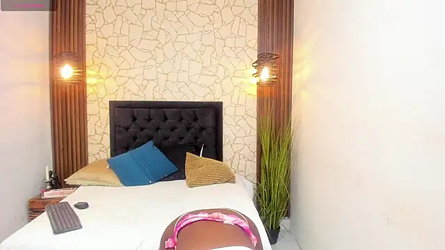 luna_smith20's Live XXX Chat