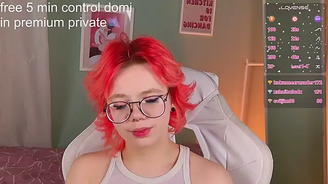 XXX chat uživo modela Waifu_Ketrin