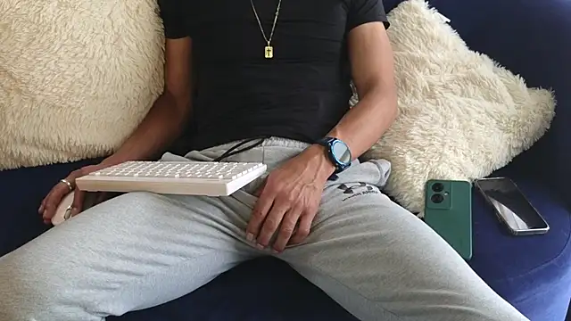 fitmanstrongdick live XXX chat