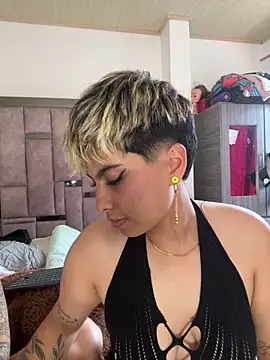 Živý XXX chat Ivana__Rivera