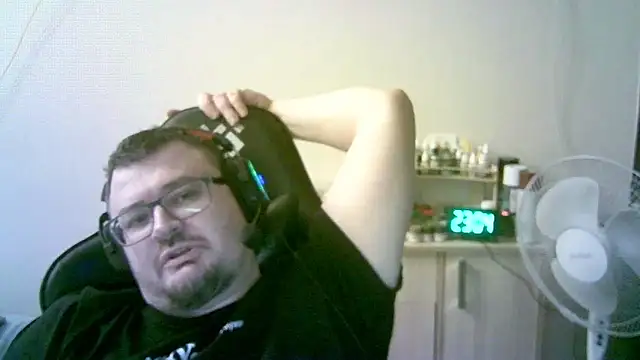 دردشة SirAbuser الجنسية المباشرة