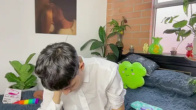 Andy_Belier23 网络视讯表演