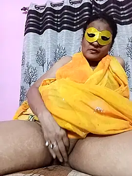 Show modela Gullapi na web-kameri