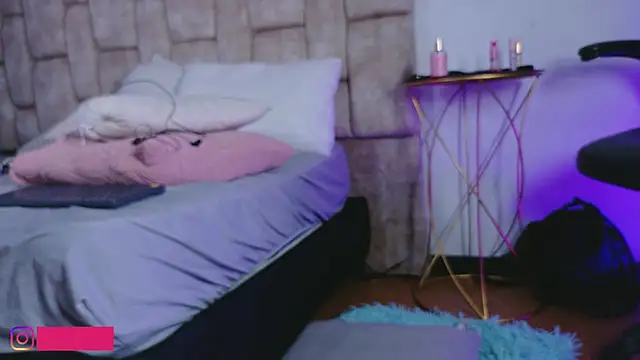 MiiaBlumm_'s Live XXX Chat