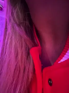 Chatroom XXX en direct de AnastasiaAniess