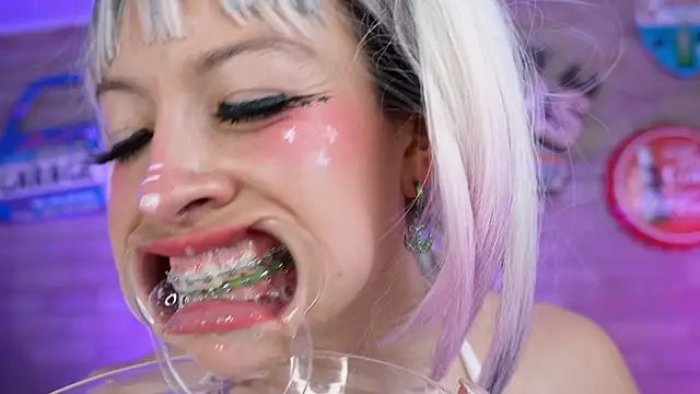 دردشة miss__wanda الجنسية المباشرة