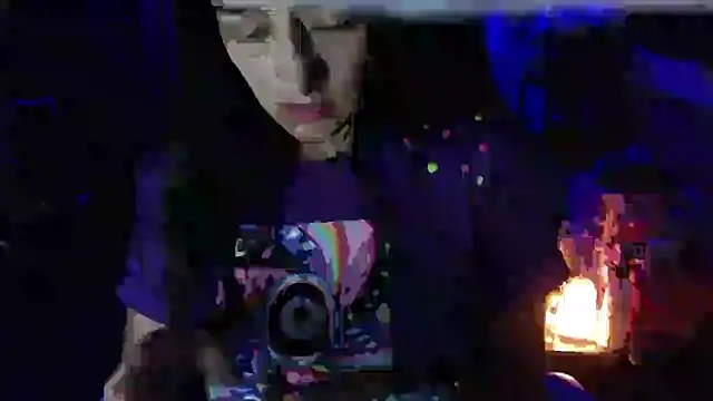 دردشة AngelaQueen_ الجنسية المباشرة