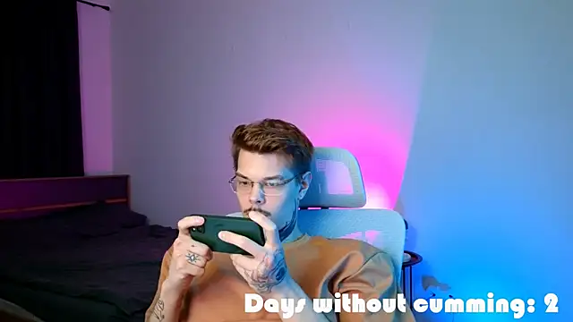 DENIS_HERE Live XXX Chat